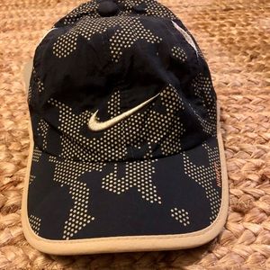 NWT Nike Golf hat cap navy with tan trim